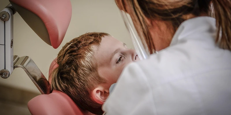 Geriater vs Huisarts: wie doet wat bij complexe klachten?